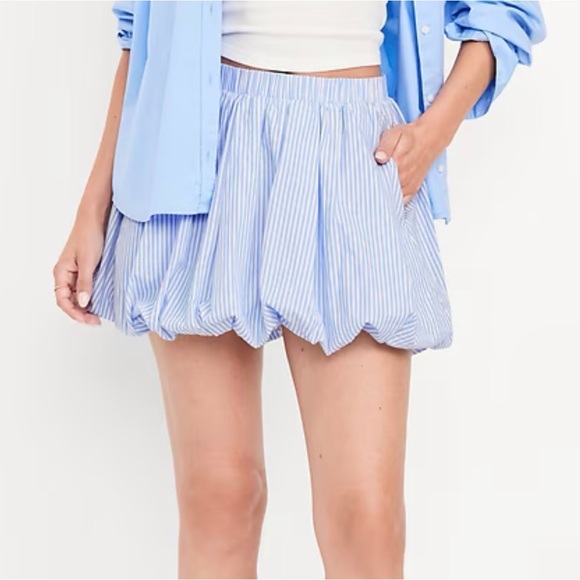 Old Navy Dresses & Skirts - Stripe Bubble Skirt